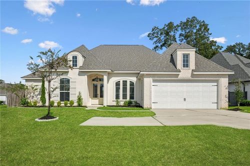 2037 Begue Ln, Covington, LA, 70433-5989 | Card Image