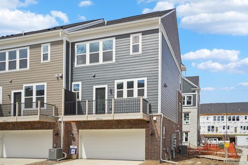 42831 Atwood Ave, Novi, MI, 48375-4539 | Card Image