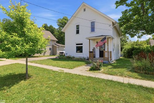 329 W Young St, Clio, MI, 48420-1311 | Card Image