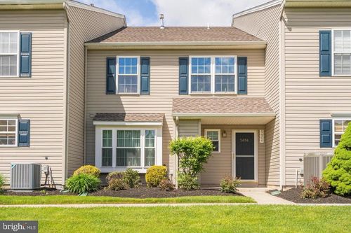 5404 Drawbridge Ct, ROYERSFORD, PA, 19468-1387 | Card Image