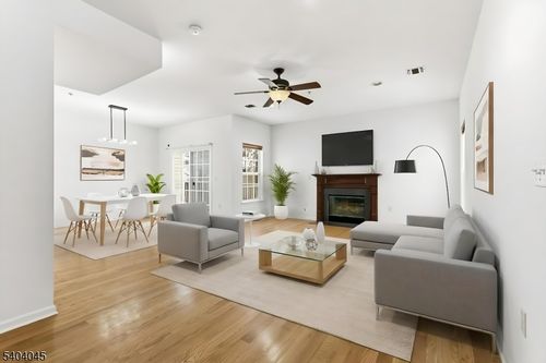 54 Forest Dr, Piscataway, NJ, 08854-2281 | Card Image