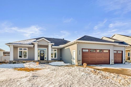 2700 Golden Lane S, Fargo, ND, 58104 | Card Image