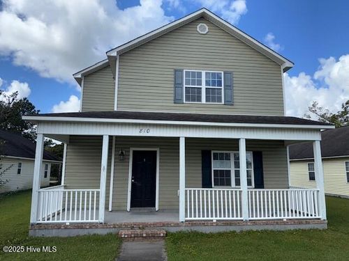 810 Main St, Maysville, NC, 28555-9901 | Card Image