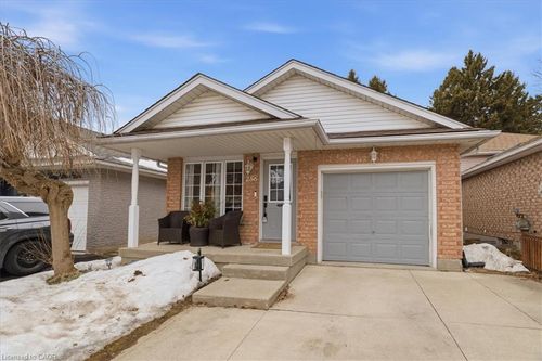 256 Grey Fox Dr, Kitchener, ON, N2E3N4 | Card Image