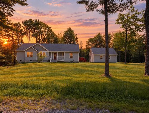 25 Kennel Brook Dr, Lamoine, ME, 04605-7804 | Card Image