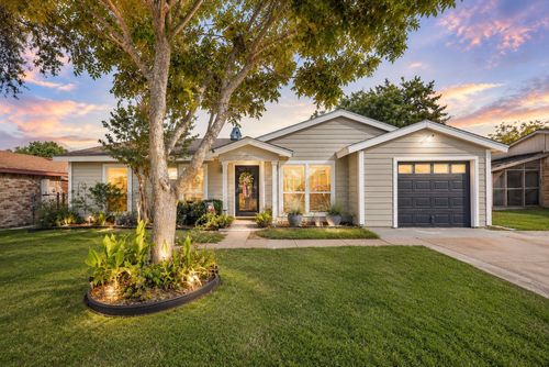 9519 County View Rd, Dallas, TX, 75249-1244 | Card Image