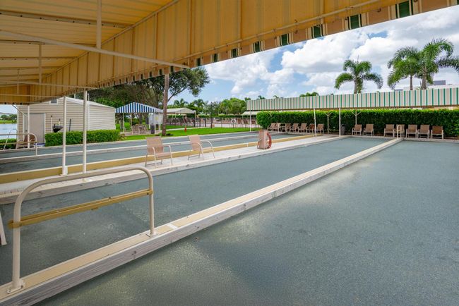 322 - 322 Windsor N, Condo with 1 bedrooms, 2 bathrooms and null parking in West Palm Beach FL | Image 23