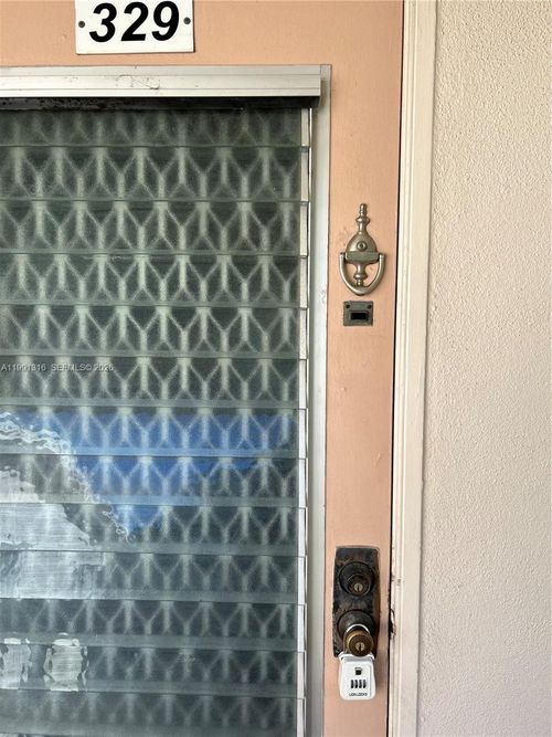 329-329 Farnham P, Deerfield Beach, FL, 33442-2982 | Card Image