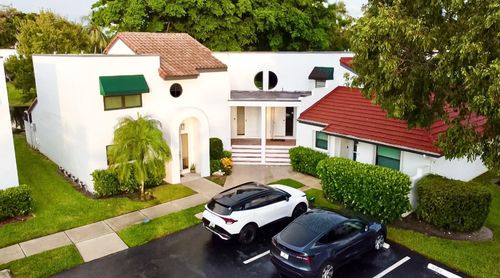 391 Nw 36th Ave, Deerfield Beach, FL, 33442-8021 | Card Image