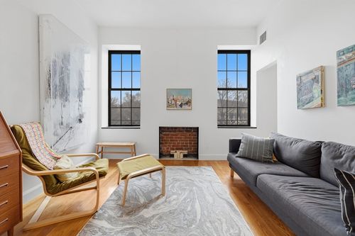 3d-10-18 John Eliot Sq, Boston, MA, 02119 | Card Image