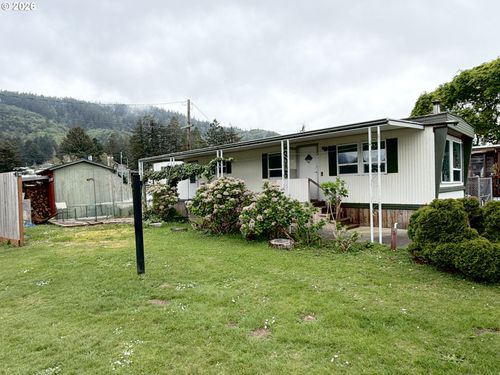 2-16345 Grootendorst Ln, Brookings, OR, 97415-2537 | Card Image