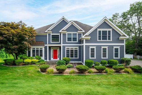 57 Castle Hill Rd, Newtown, CT, 06470-1797 | Card Image