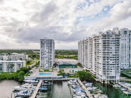 apt-1701-18061 Biscayne Blvd, Aventura, FL, 33160-2510 | Card Image