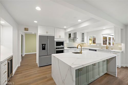 20152 Redlands Dr, Newport Beach, CA, 92660-1324 | Card Image