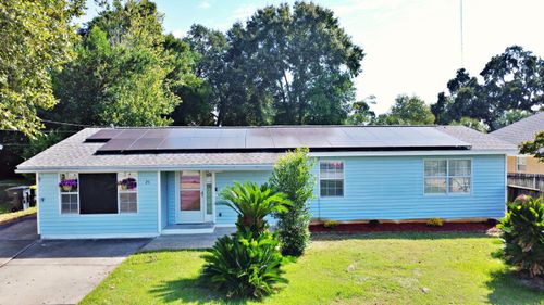 25 Memorial Pkwy Nw, Fort Walton Beach, FL, 32548-4646 | Card Image