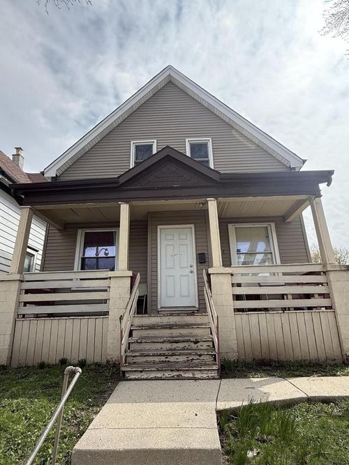 2864 N 26th Street, Milwaukee, WI, 53206 | Card Image