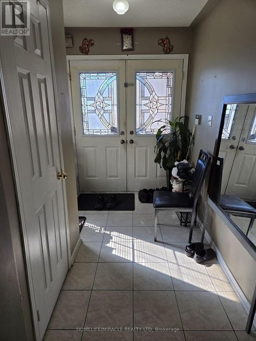 62 Skylar Cir, Brampton, ON, L6P0Z2 | Card Image