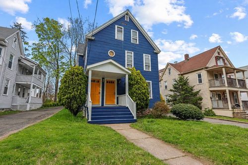 87-85-87 Hitchcock St, Holyoke, MA, 01040-2932 | Card Image