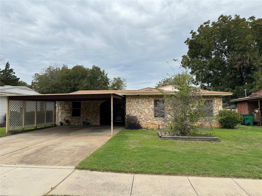 Straley Ave, Westworth Village, TX 76114