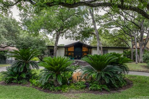 124 Thelma Dr, San Antonio, TX, 78212-2516 | Card Image