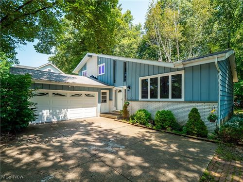 5655 Janet Blvd, Solon, OH, 44139-1962 | Card Image