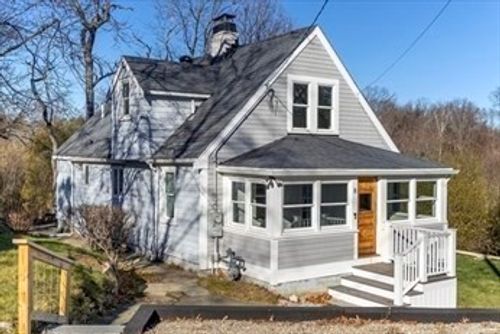 8 Winona Way, Hingham, MA, 02043-1137 | Card Image