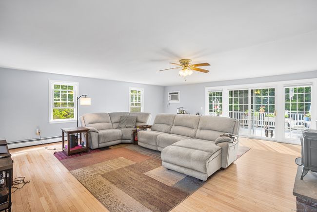 97 Wildwood Cir, House other with 4 bedrooms, 3 bathrooms and null parking in Durham CT | Image 4