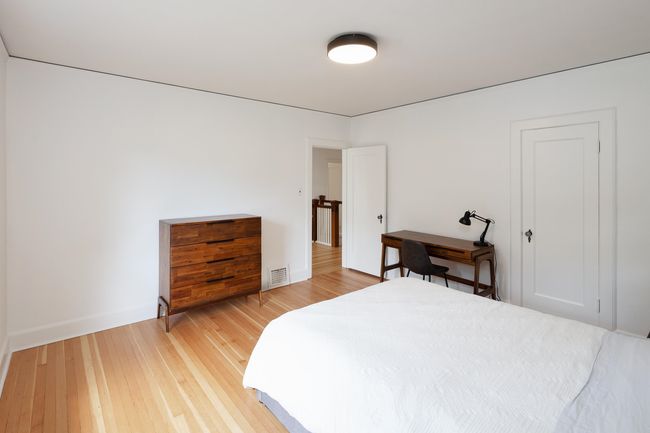 1121 W 16th Ave, House other with 8 bedrooms, 3 bathrooms and 2 parking in Vancouver BC | Image 18