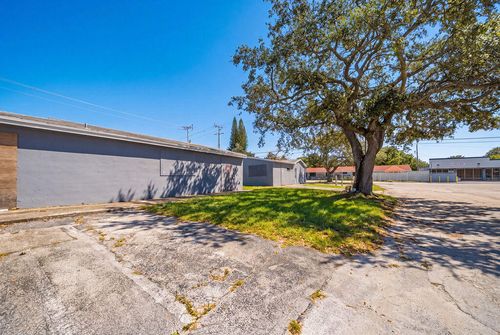 6611 Moseley St, Hollywood, FL, 33024-3972 | Card Image