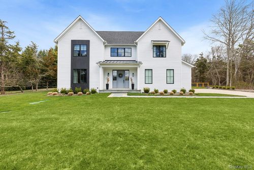 8 Sweetgrass Rd, Westhampton, NY, 11977-1420 | Card Image