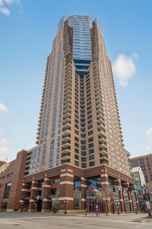 unit-3105-168 6th St E, Saint Paul, MN, 55101-1970 | Card Image