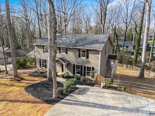 8 Hickory Ridge Ct, Lake Wylie, SC, 29710-8913 | Card Image