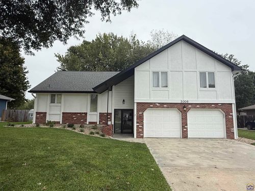3008 Sw Arvonia Pl, Topeka, KS, 66614-4403 | Card Image