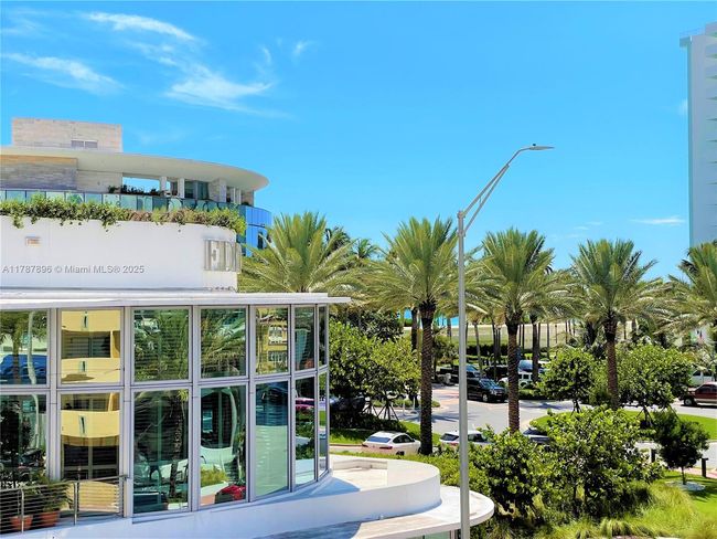 APT-403 - 2924 Collins Ave, Condo with 2 bedrooms, 2 bathrooms and null parking in Miami Beach FL | Image 17