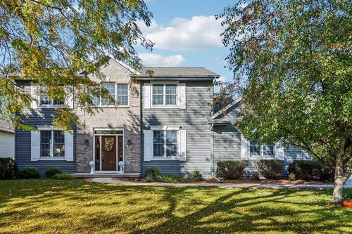 301 Pinnacle Drive, LAKE MILLS, WI, 53551 | Card Image