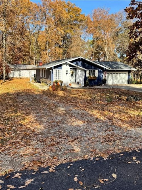 19 Hickory Dr, Paris, IL, 61944-9612 | Card Image