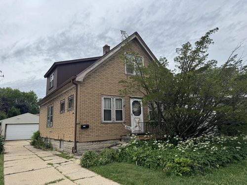 8525 W Lincoln Avenue, West Allis, WI, 53227 | Card Image