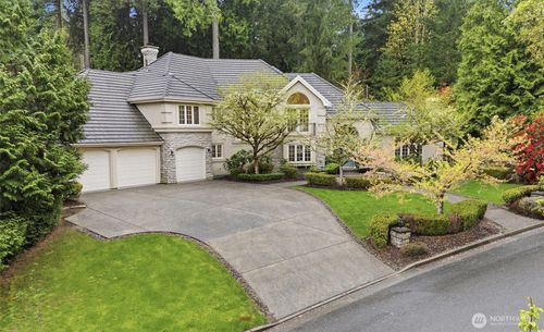 13799 Ne 32nd Pl, Bellevue, WA, 98005-1401 | Card Image