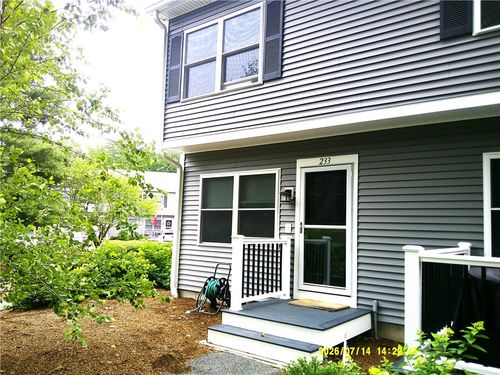 233-200 Post Rd, Warwick, RI, 02888-1532 | Card Image
