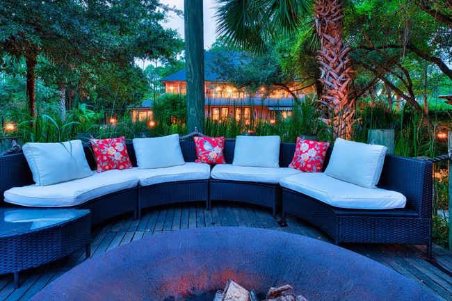 outdoor entertaining w fire pit | Image 6
