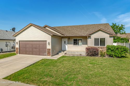 1513 N Moonstone St, Post Falls, ID, 83854-6176 | Card Image