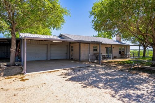 9404 Crow Ln, Adkins, TX, 78101-2598 | Card Image