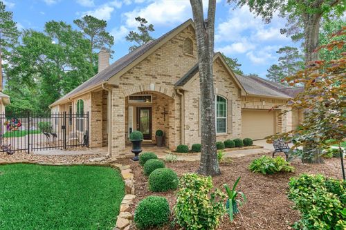 18 Coachman Ridge Place, The Woodlands, TX, 77382 | Card Image