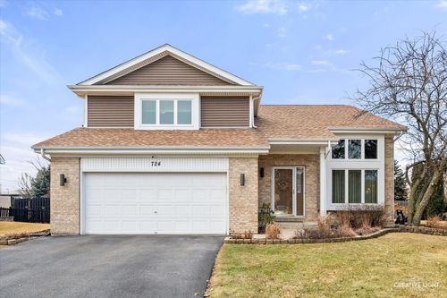 724 Small Ct, Naperville, IL, 60563-0451 | Card Image