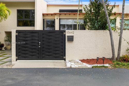 10642 Sw 79th Ter, Miami, FL, 33173-2912 | Card Image