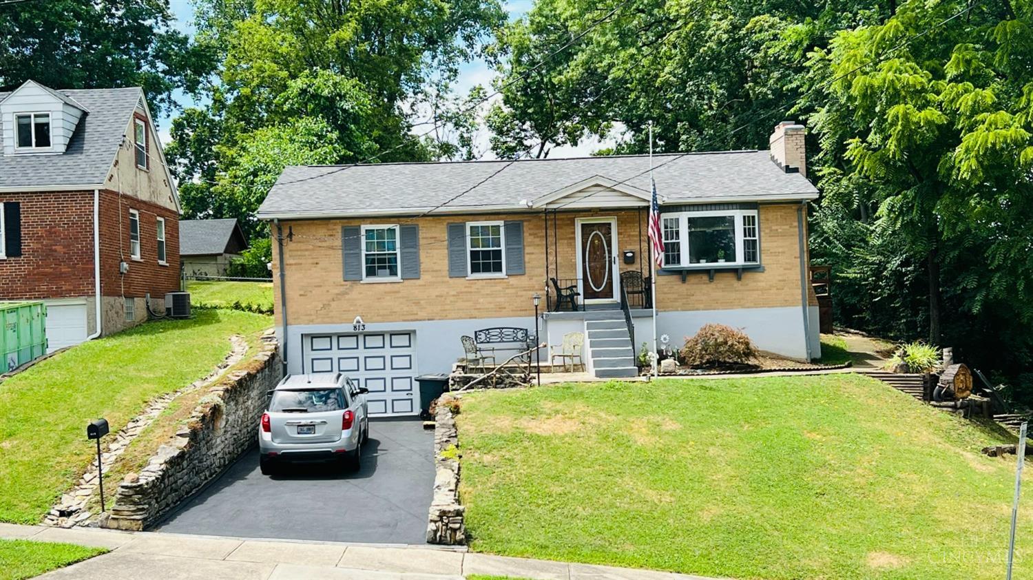 Lory Ln, Cincinnati, OH 45215