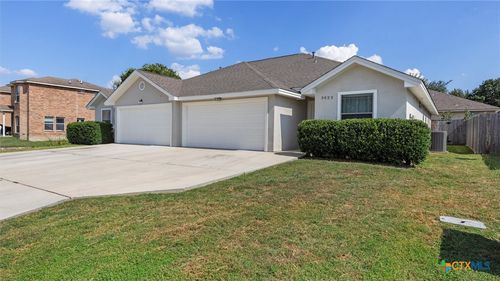 3021/3023 Douglas Fir Drive, New Braunfels, TX, 78130 | Card Image