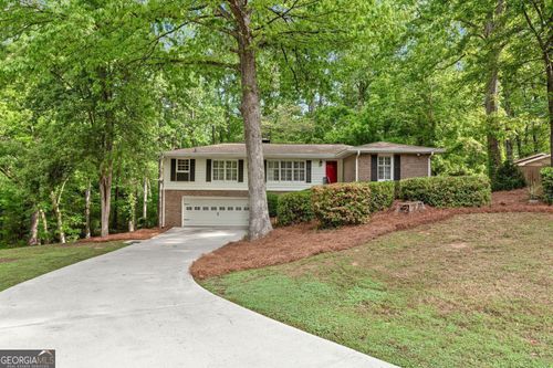 2488 Fontainebleau Dr, Doraville, GA, 30360-1228 | Card Image