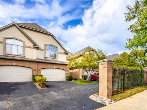 842 N Maple Ave, Palatine, IL, 60067-2207 | Card Image