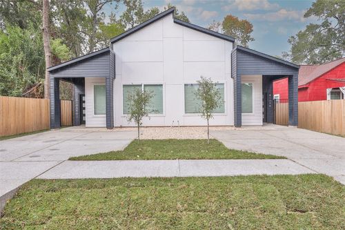 a-8109 Bigwood Street, Houston, TX, 77078 | Card Image